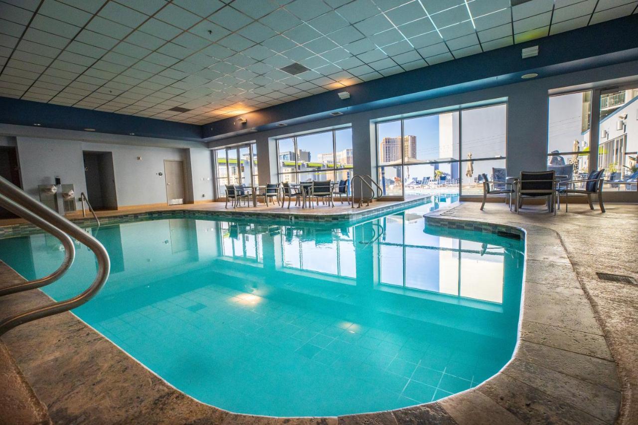 2100 Sqft Penthouse Suite W/ Strip Views! Pool Gym 拉斯维加斯 外观 照片